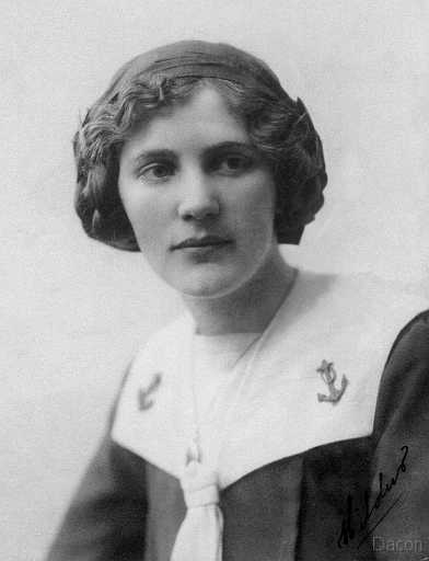 1914 Hildur Elisabeth Norberg.jpg - Hildur Norberg foto från 1914 Lundmarks foto atelier Umeå.